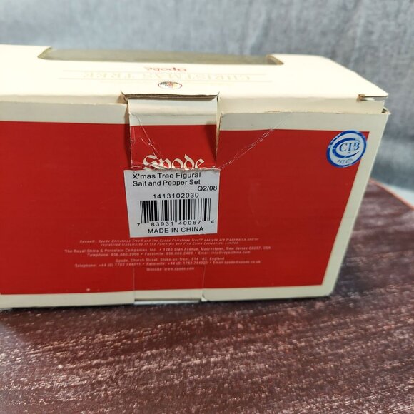 Spode Christmas Tree Figural Salt & Pepper Shakers 2.5" Ceramic Collectible Set - Picture 7 of 15